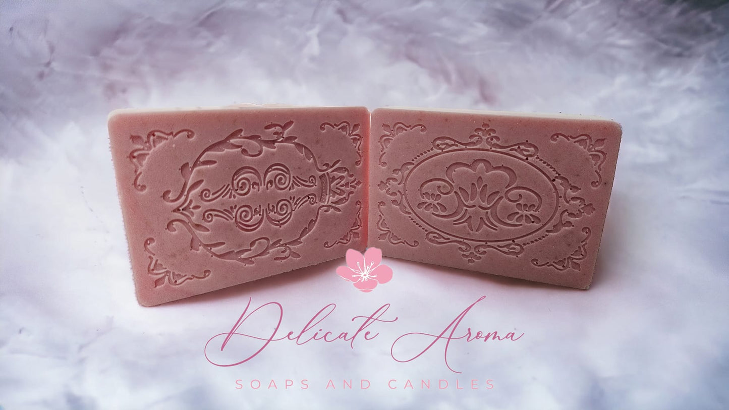 Rose Oatmeal - Delicate Aroma Creations