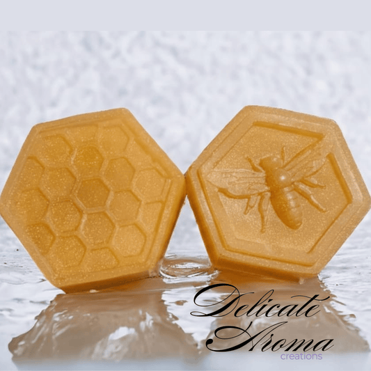 Honey Bee Rosemary - Delicate Aroma Creations
